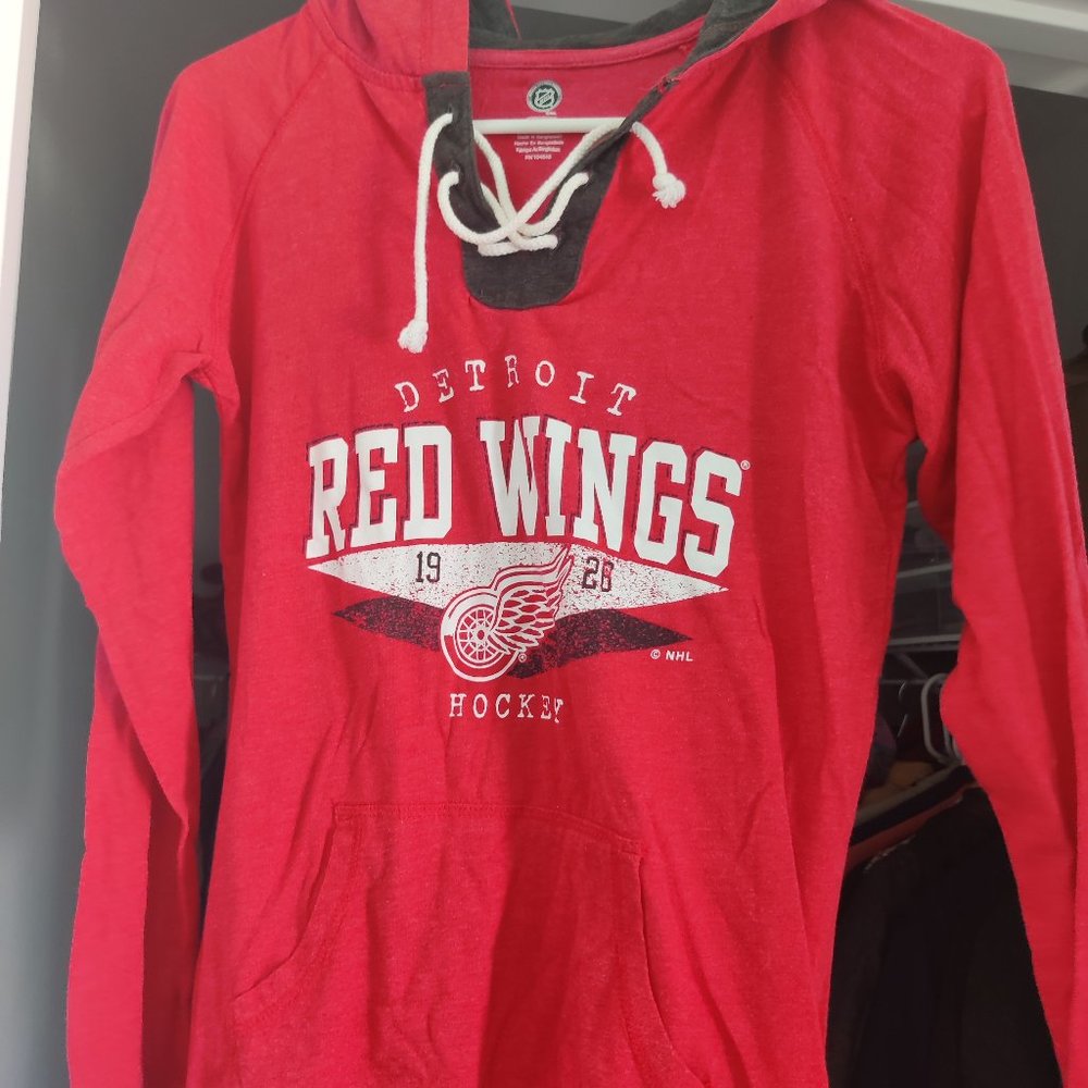 Red Wings women's/junior long sleeve shirt